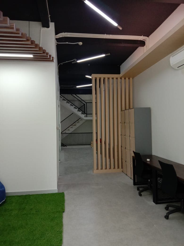 Partisi Wood Slat